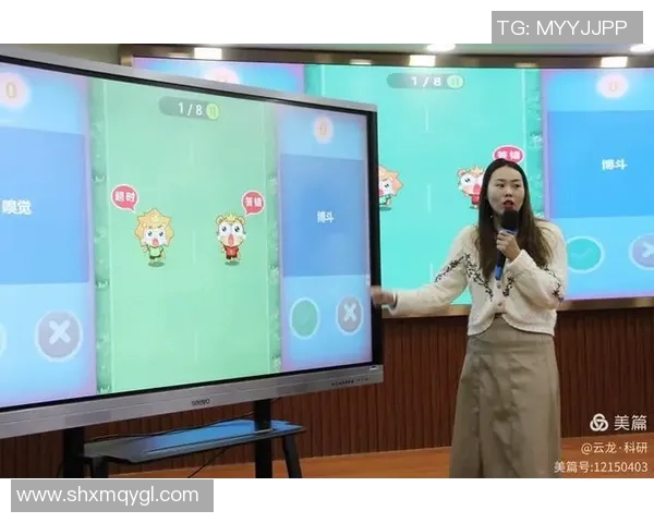 刘娜独家揭秘足球技巧与心得分享助你提升球技与战术理解