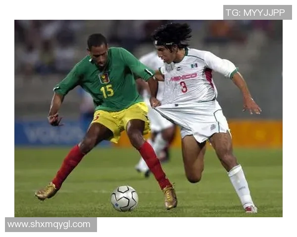 墨西哥老足球明星的辉煌岁月与传奇故事回顾 墨西哥老足球明星的辉煌岁月与传奇故事回顾