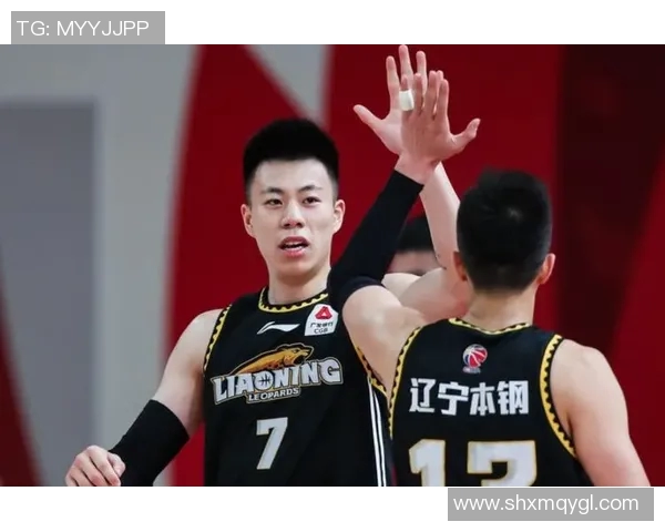 深圳篮球队反击战术解析与深度剖析助力球队崛起之路 深圳篮球队反击战术解析与深度剖析助力球队崛起之路